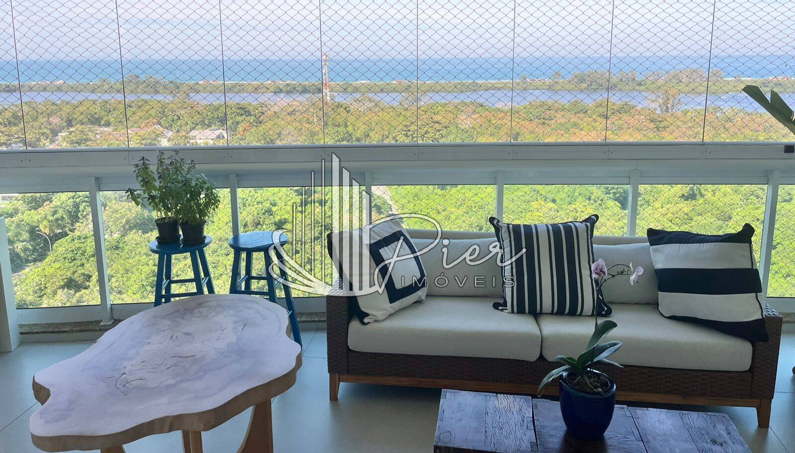 Apartamento, 3 quartos, 137 m² - Foto 2